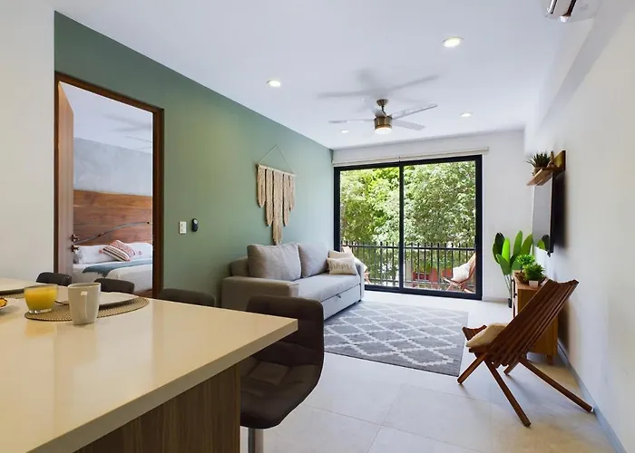 Spacious And Centrally A Few Streets From The By Yeah Playa del Carmen