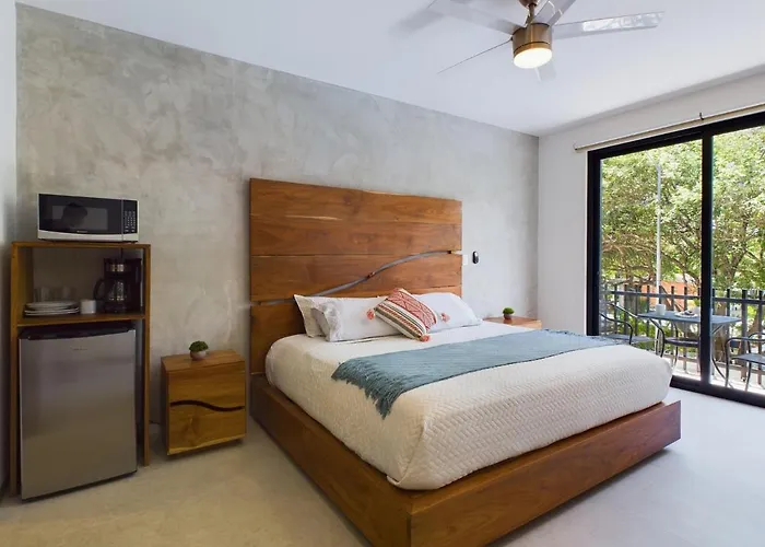 Spacious And Centrally A Few Streets From The By Yeah Playa del Carmen