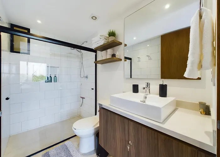 Apartment Spacious And Centrally A Few Streets From The By Yeah *