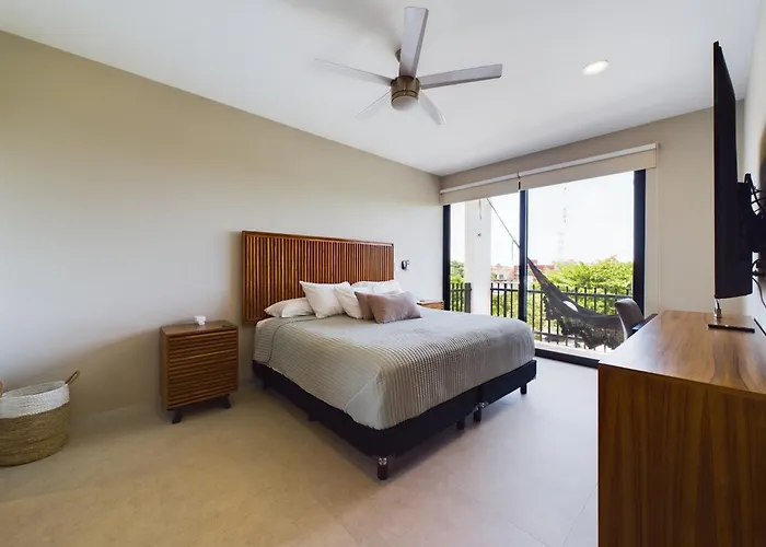 Spacious And Centrally A Few Streets From The By Yeah