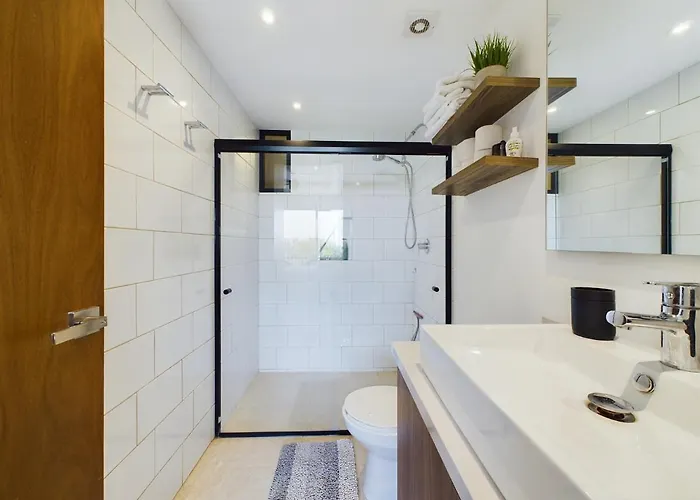 Spacious And Centrally A Few Streets From The By Yeah *